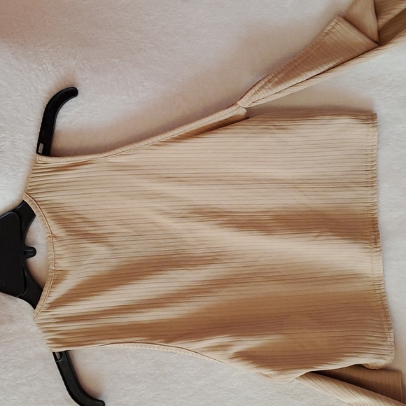 Prettylittlething long sleeve crop top - Picture 7 of 8